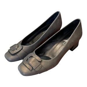 Vaneli bronze low-heeled pumps, size 7